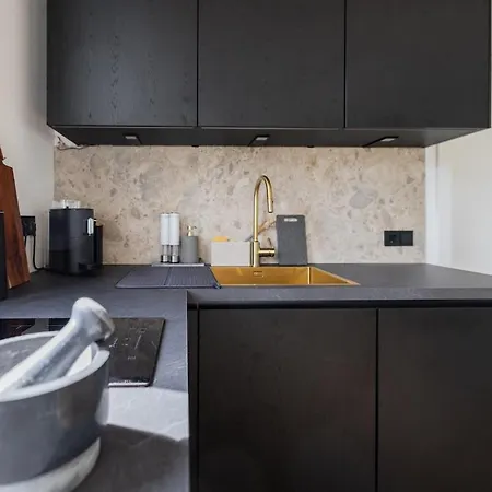 Moderne Atelierwohnung, Blick Auf Und Skigebiet דירה *