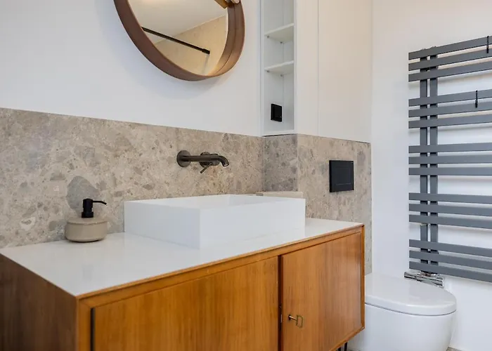 Moderne Atelierwohnung, Blick Auf Und Skigebiet *